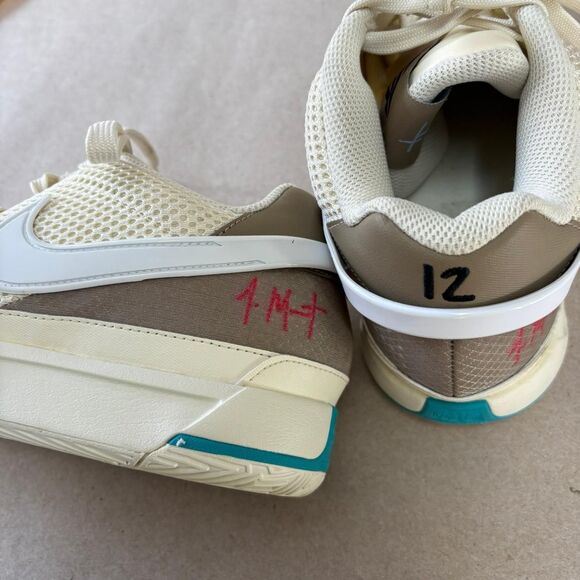 Nike Men's White and Cream Trainers - Picture 6 of 6